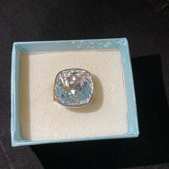 I bought it and I never used at all … - Picture 4 of 6